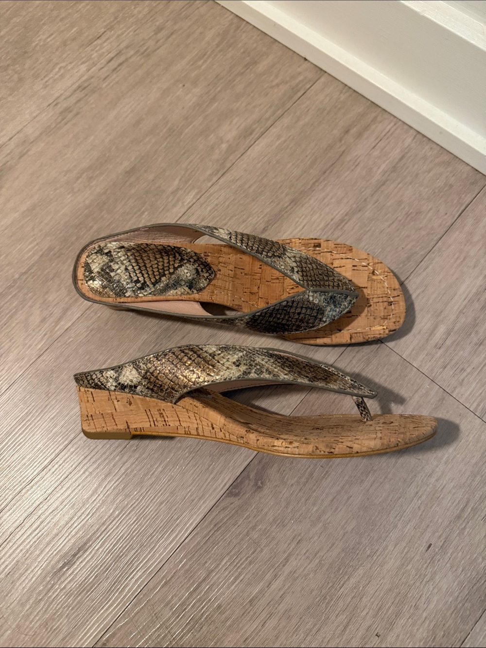 Donald Pliner Platino Sandal